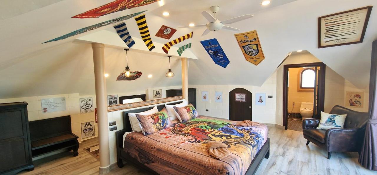Potterland Luxury Pool Villa Pattaya Walking Street 6 Bedrooms Exterior foto