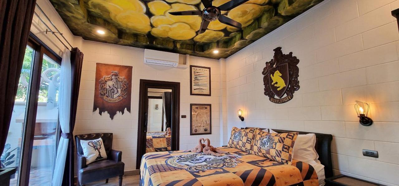 Potterland Luxury Pool Villa Pattaya Walking Street 6 Bedrooms Exterior foto